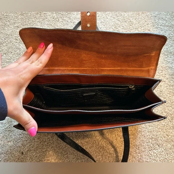 Vintage Prada shoulder bag - Picture 4 of 6